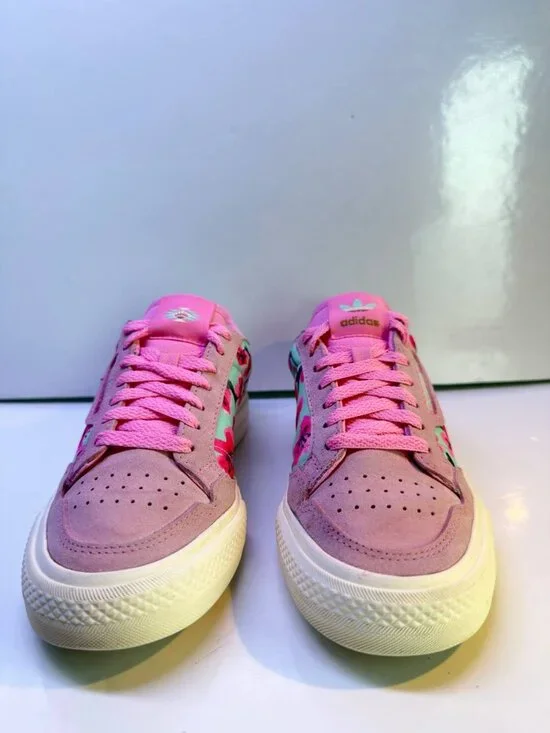 Adidas x AriZona Floral Sneakers – Women’s US 6 - Picture 6 of 15